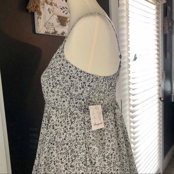 New Black & White Floral Multi Tiered Dress Size M - Picture 6 of 15